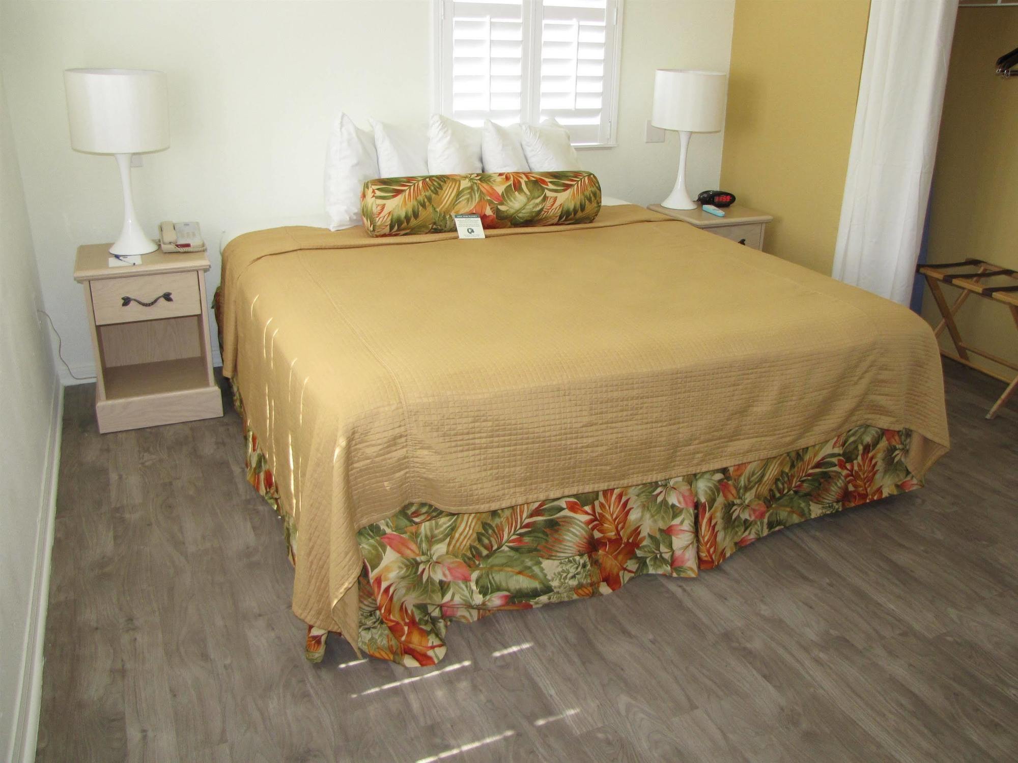 Best Western Hibiscus Motel Key West Room photo